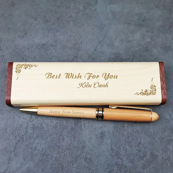 bút gỗ khắc tên